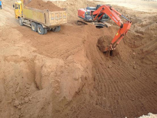 建恩高速公路路基土石方工程(中鐵建大橋局）